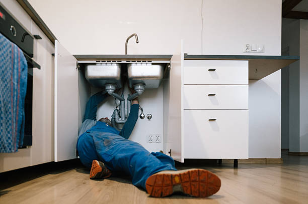 Professional Emergency Plumber technician working in Gretna, VA